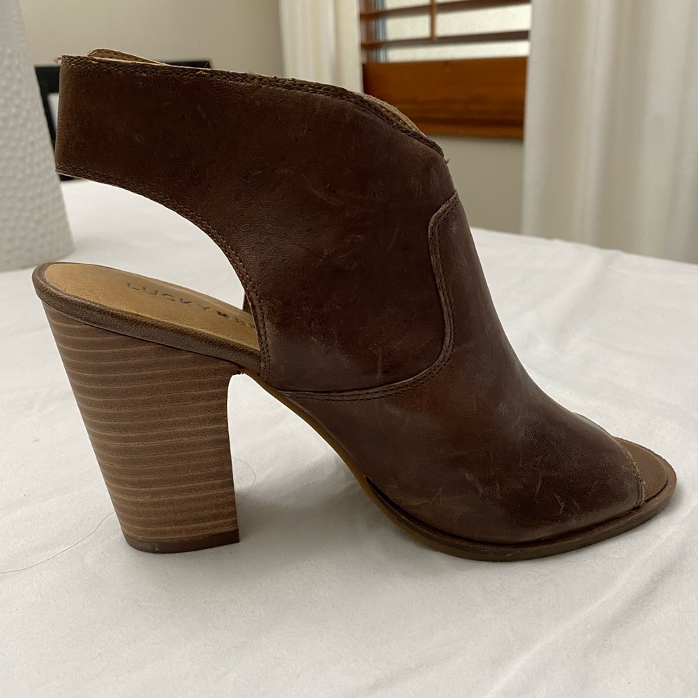 Coñac heel shoes